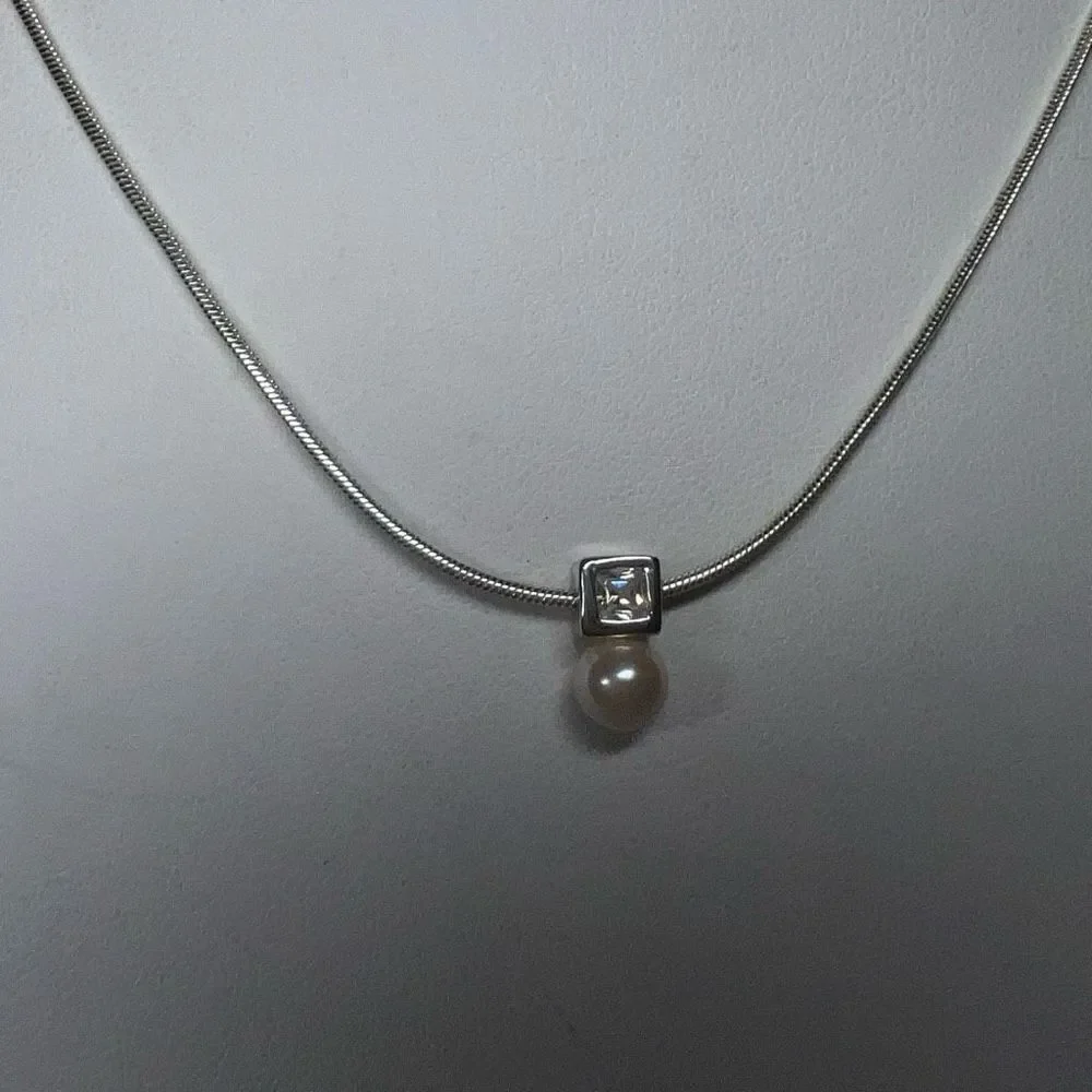 Carolee‎ Vintage Faux Pearl and Rhinestone Charm Necklace